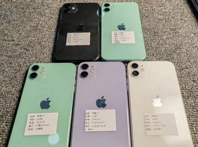 网上倒卖二手手机赚钱的暴利项目，一个月赚3万+(1)