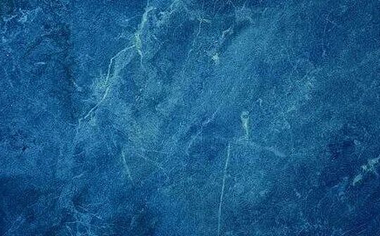 比特币12月市场分析：从高点回调到潜在支撑测试(1)