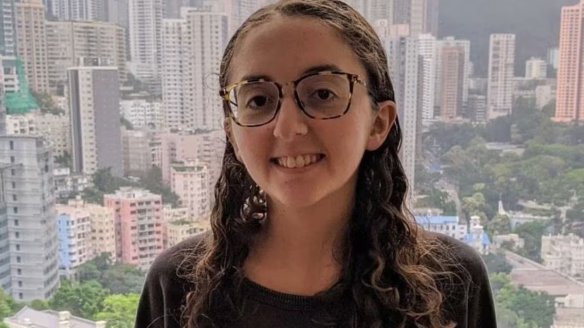 前阿拉米达县首席执行官卡罗琳·埃里森将于下月从联邦拘留所获释。(1)